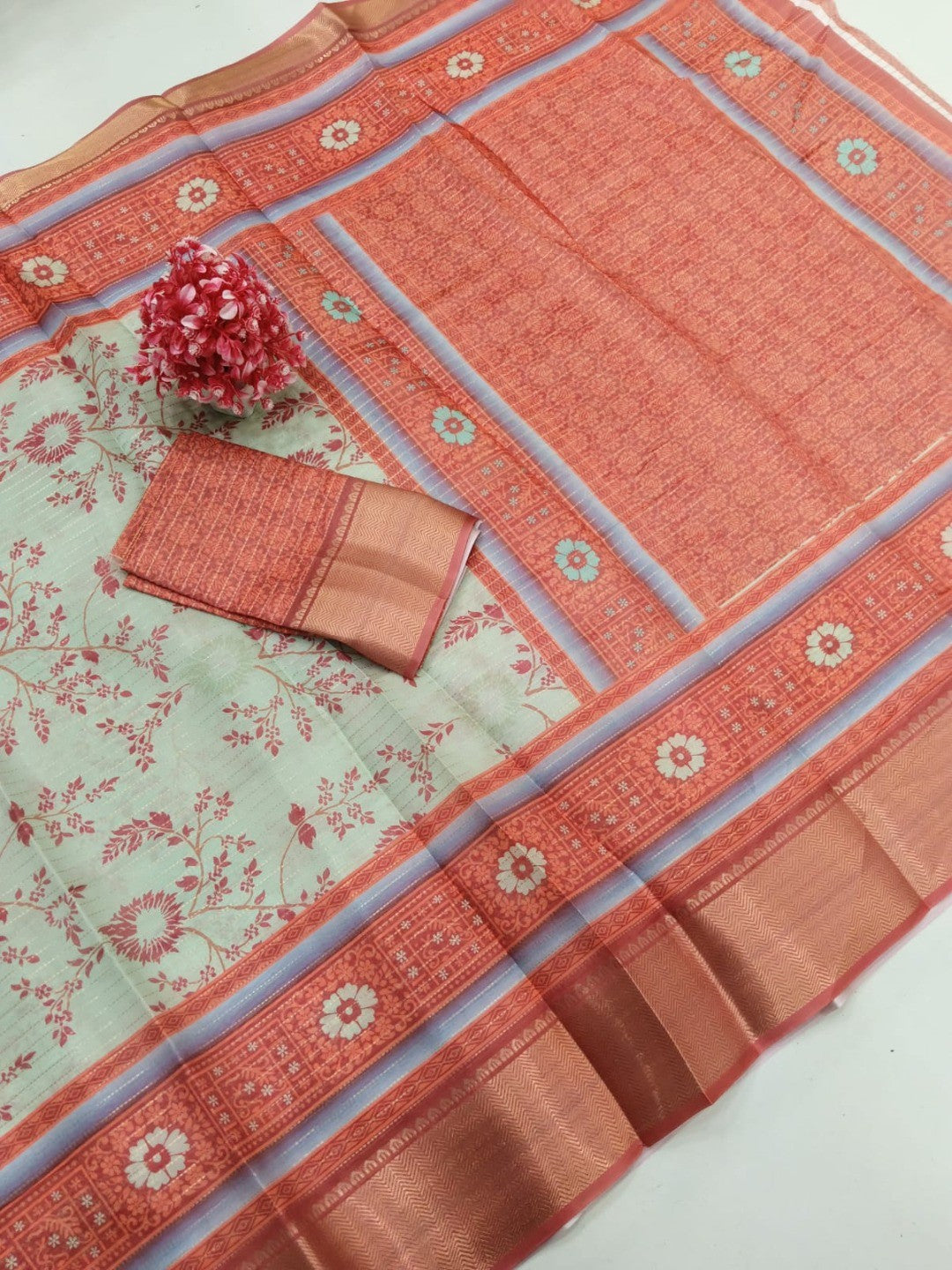 Peachmode Cream & Peach Dola Silk Zari Border Saree - Image 2
