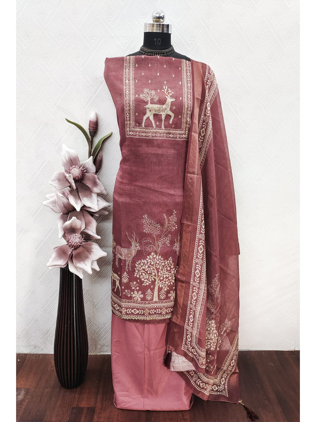 Peachmode Maroon Linen Salwar Suit Set with Ethnic Motifs - Image 2