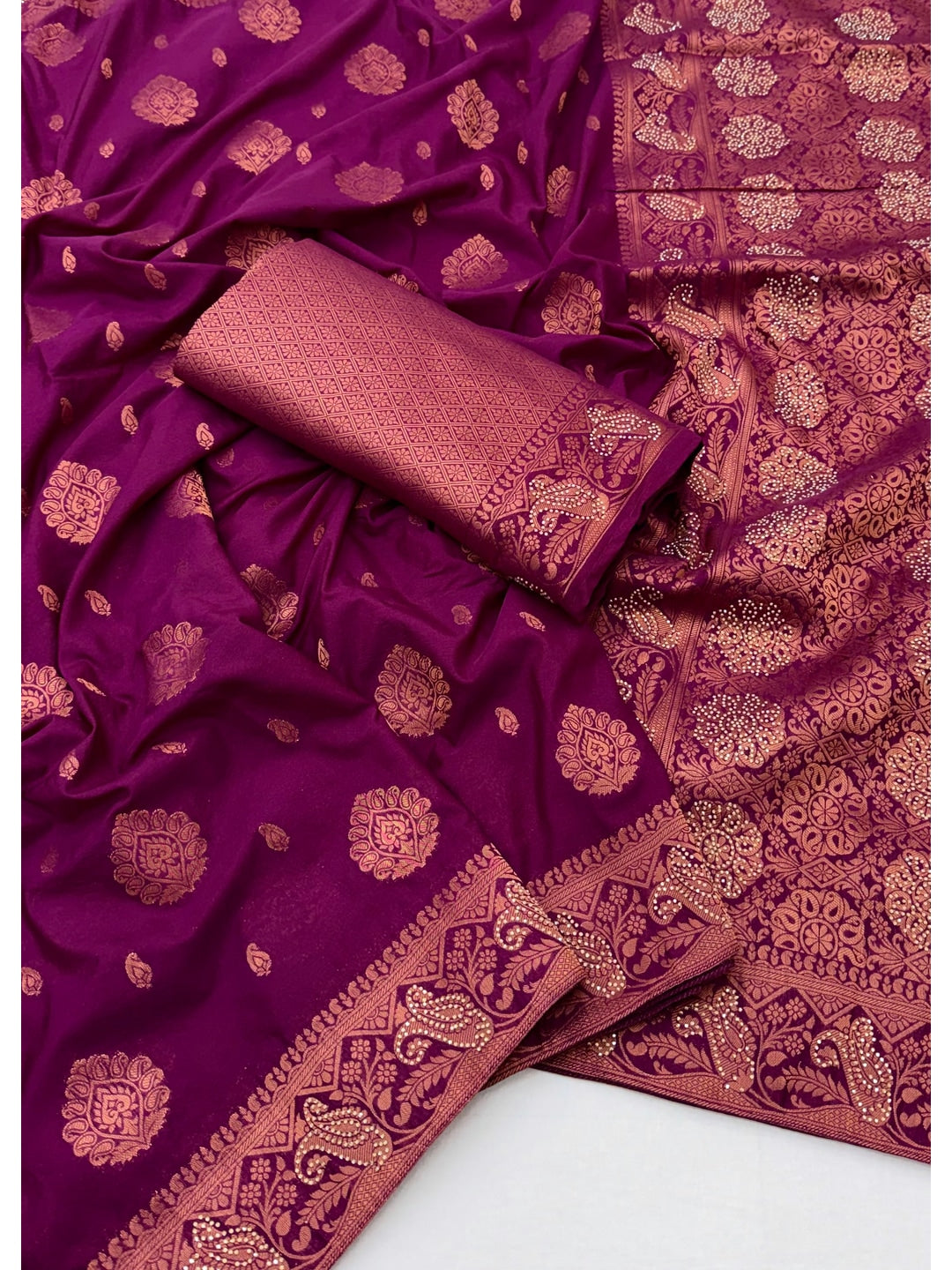 Peachmode Purple Soft Dola Silk Zari Work Saree - Image 2