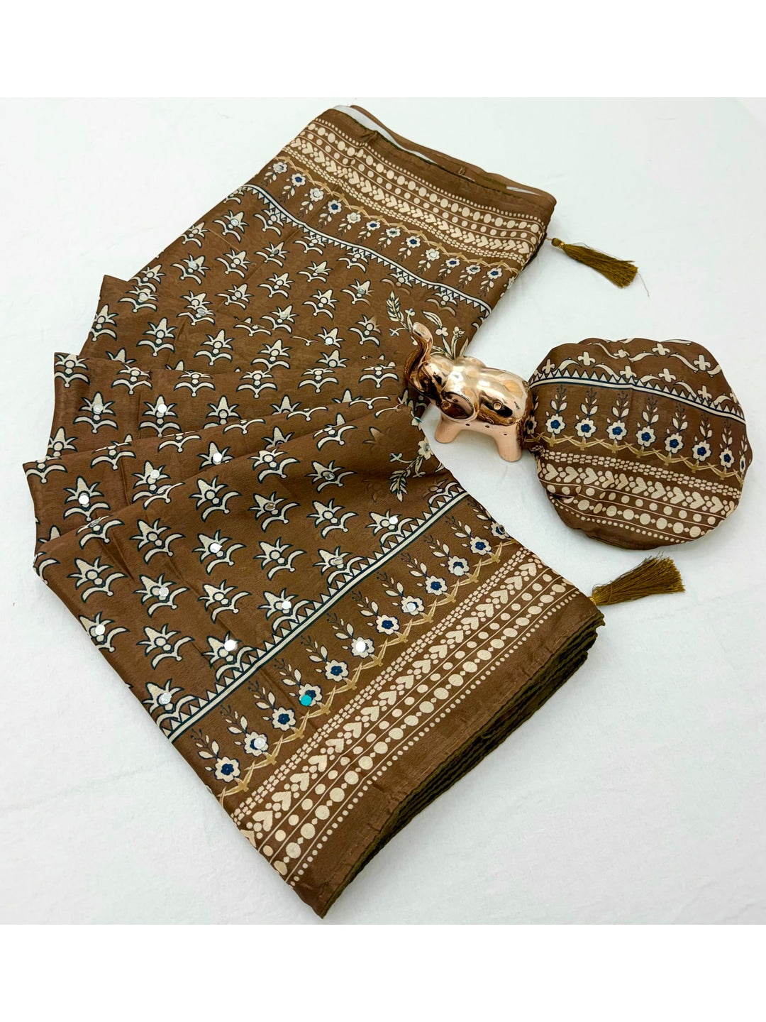 Peachmode Brown Chinnon Silk Saree with Mirror Work - Image 2