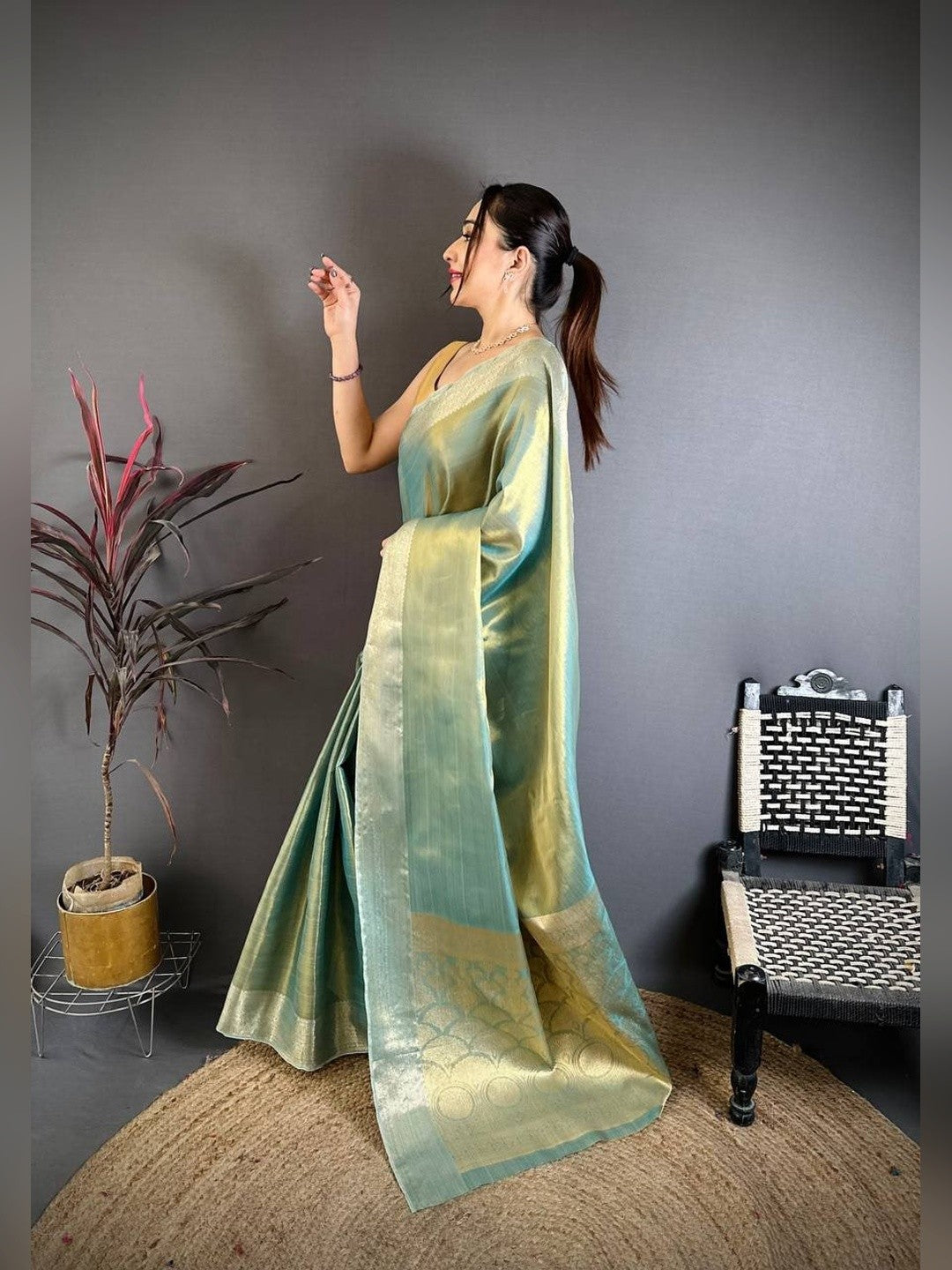 Peachmode Sea Green Banarasi Tissue Silk Zari Saree - Image 3