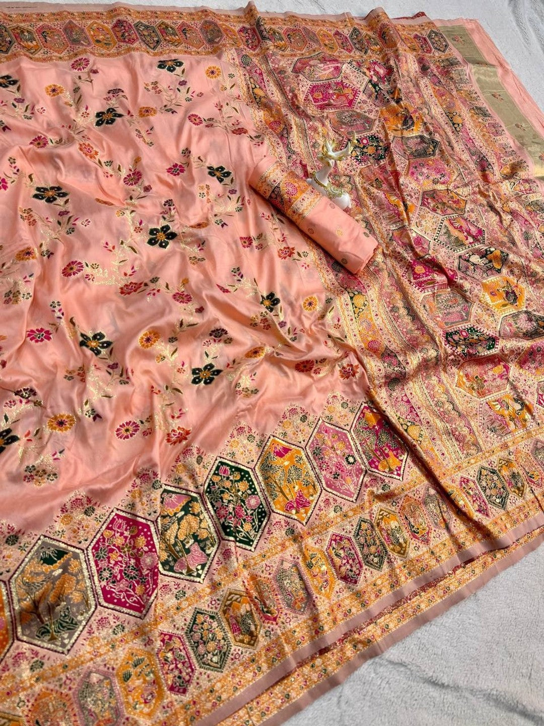 Peachmode Peach Rajwadi Pashmina Silk Woven Saree - Image 5