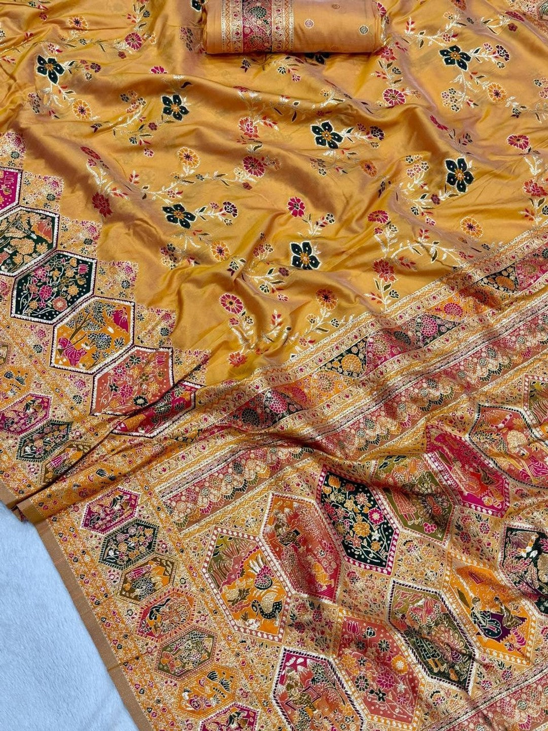 Peachmode Yellow Rajwadi Pashmina Silk Woven Saree - Image 3