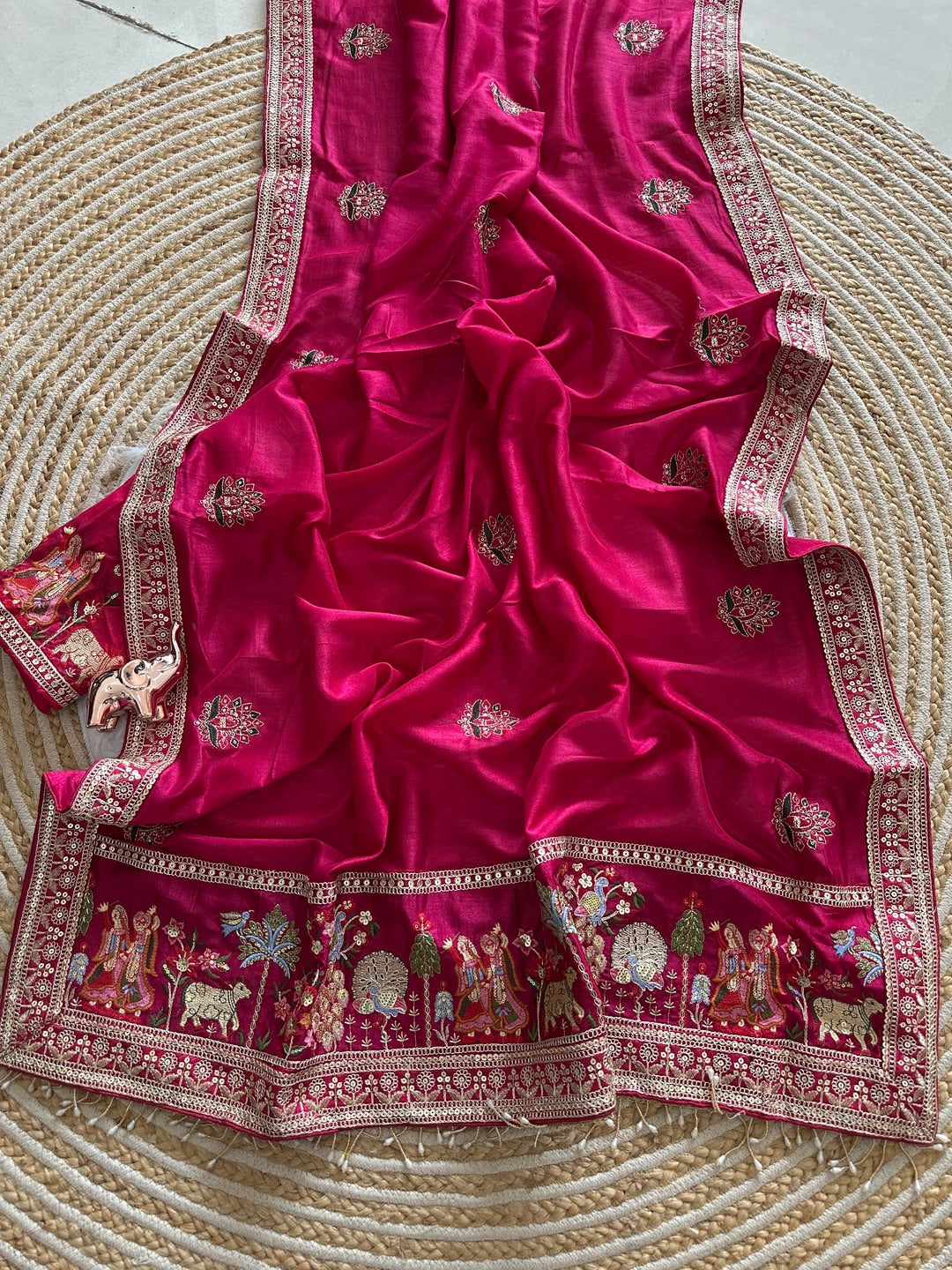 Peachmode Magenta Art Silk Saree - Image 3