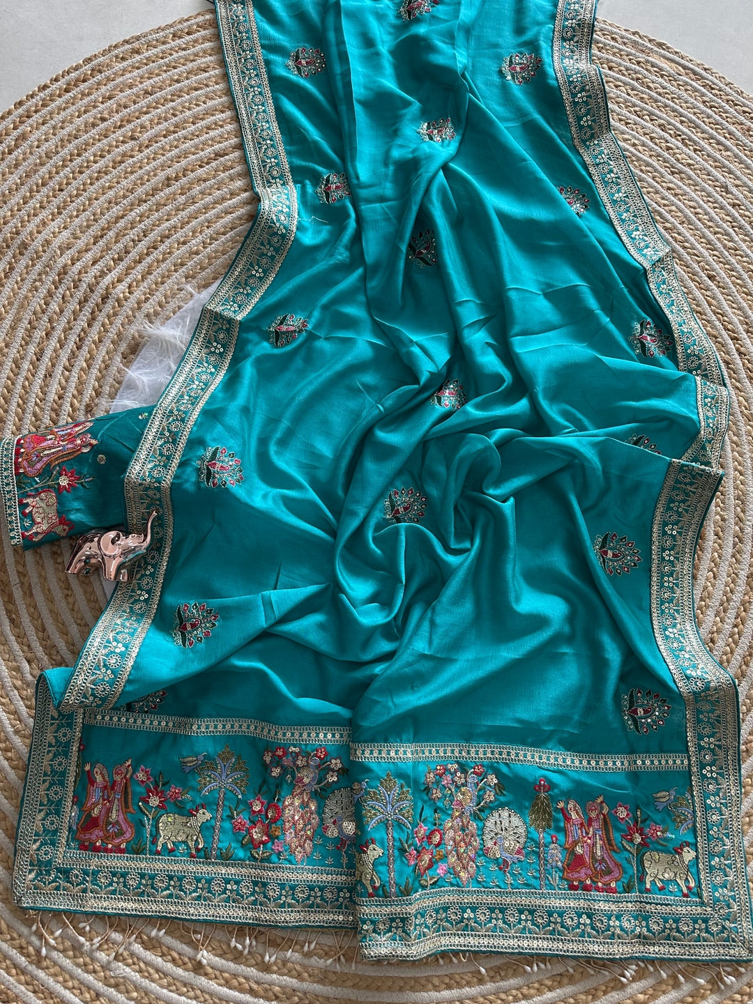 Peachmode Turquoise Art Silk Saree - Image 3