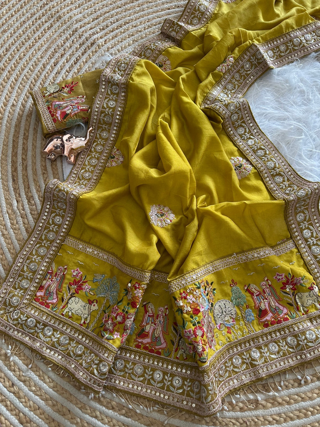 Peachmode Mustard Art Silk Saree - Image 5