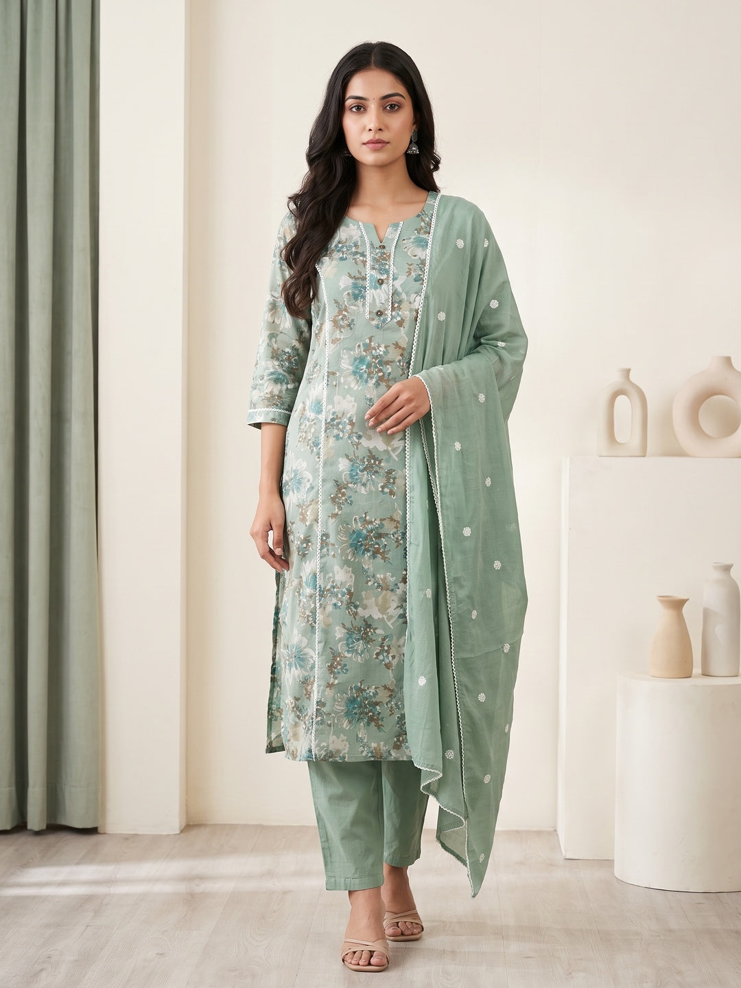 Green Cotton Floral Printed Salwar Suit Set - Image 2