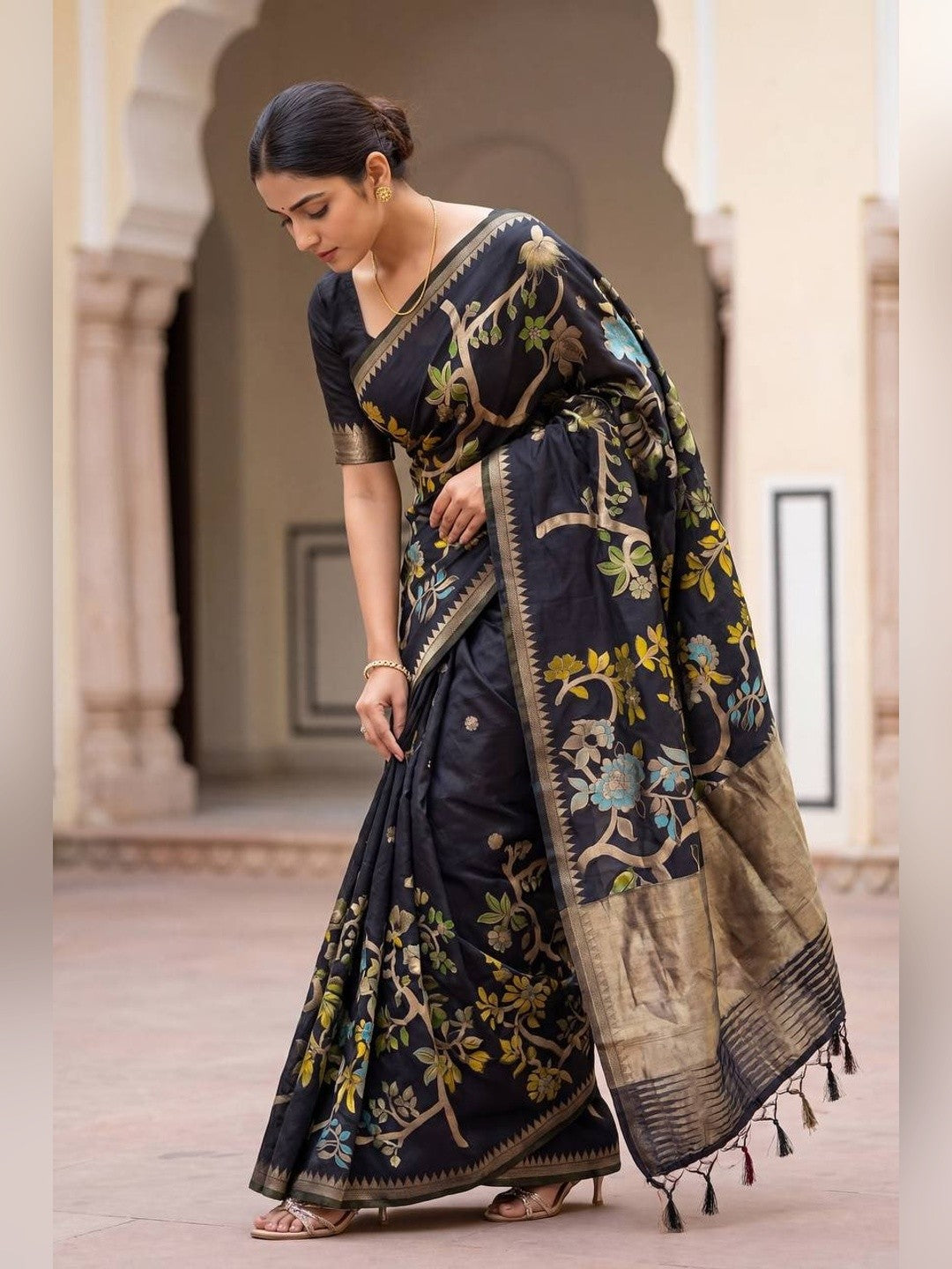 Peachmode Black Crepe Khadi Silk Bird Motif Saree - Image 1
