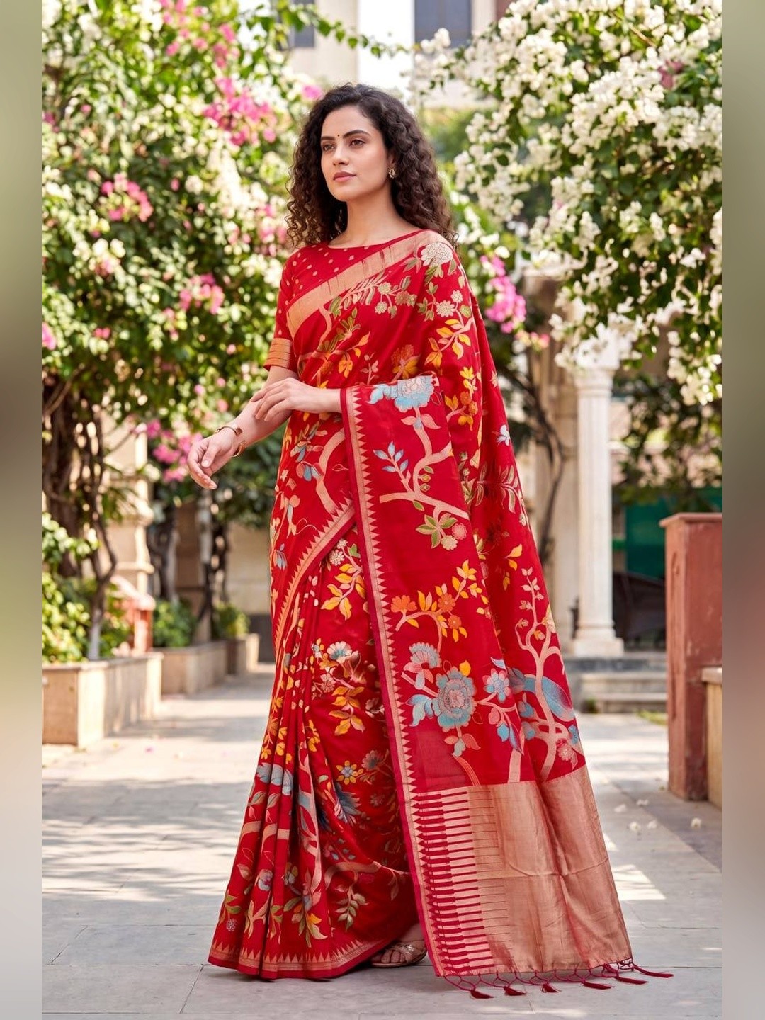 Peachmode Red Crepe Khadi Silk Bird Motif Saree - Image 3