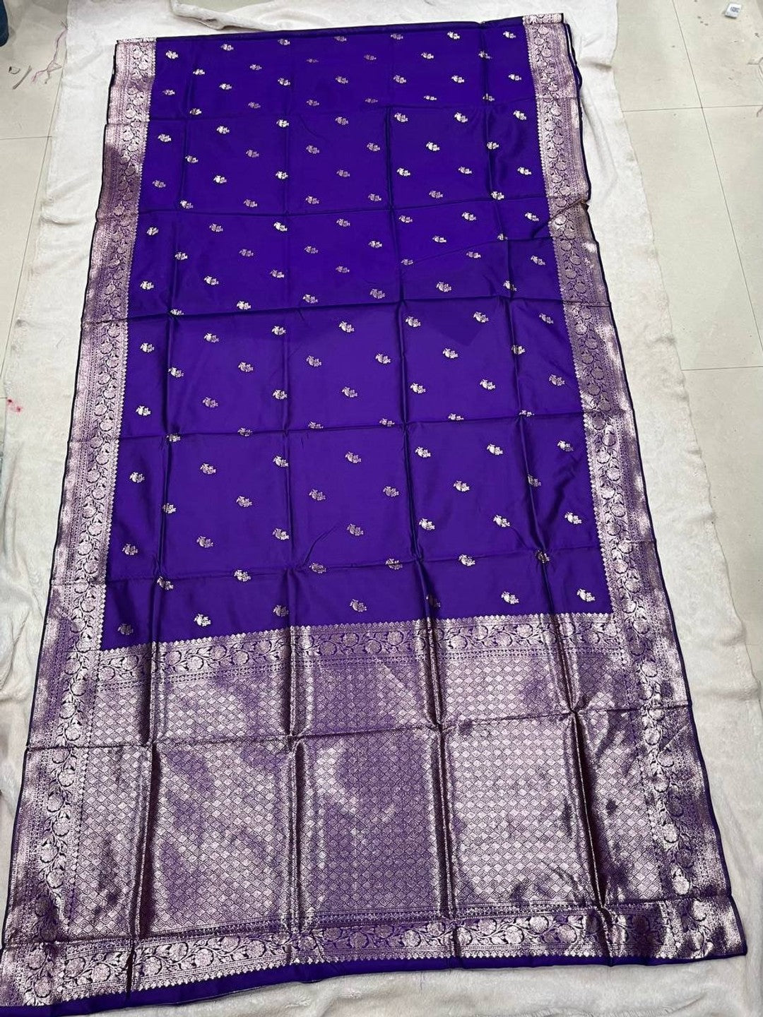 Peachmode Purple Banarasi Silk Saree - Image 8