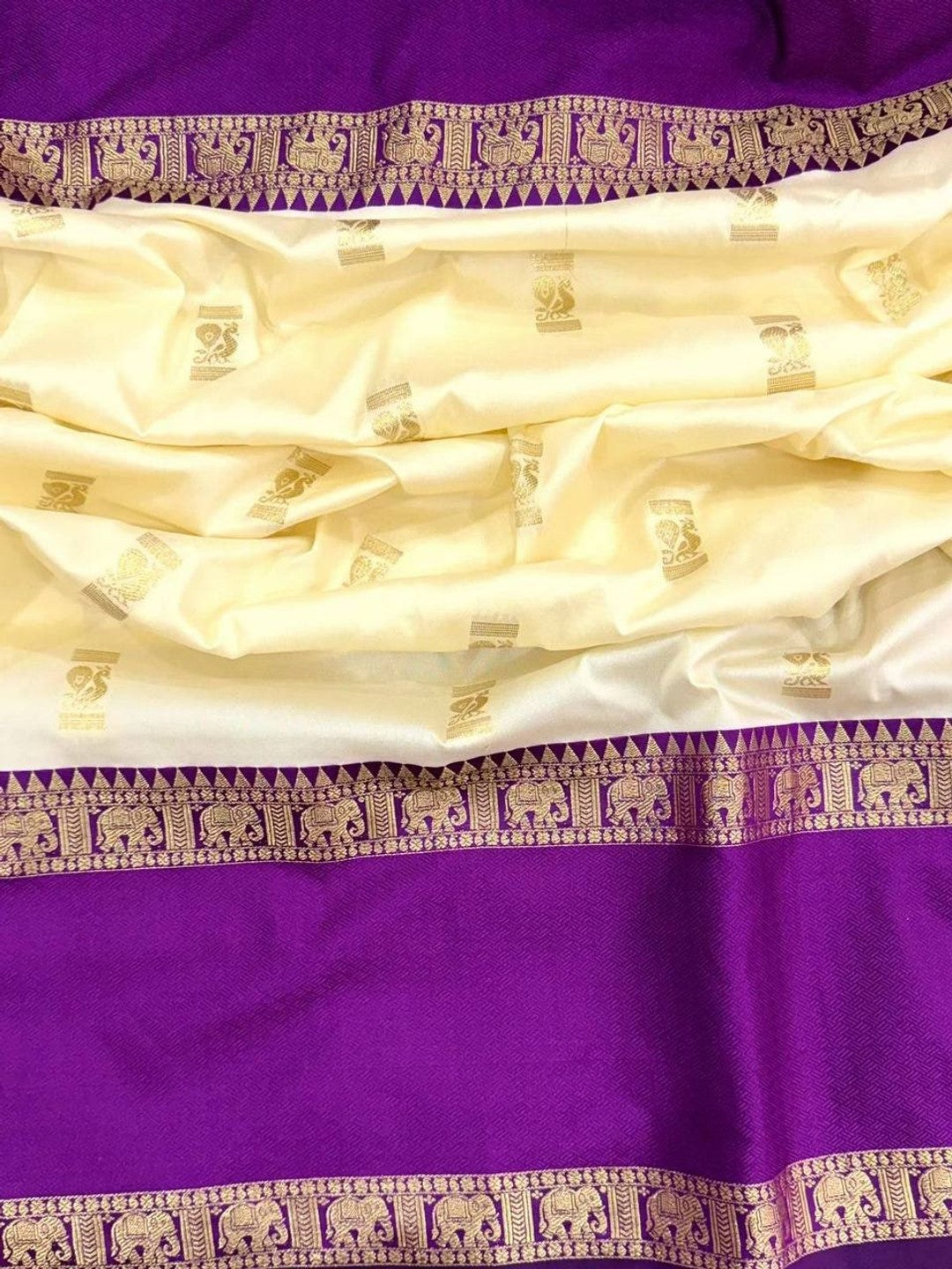 Peachmode Cream Kanjivaram Soft Silk Zari Saree - Image 10