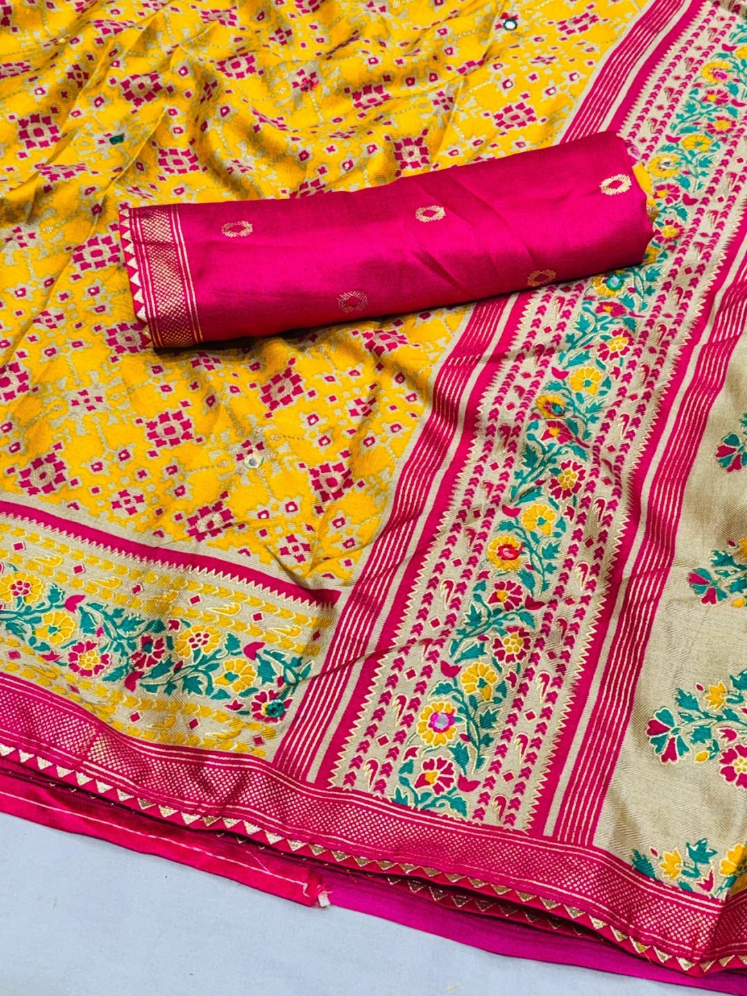 Peachmode Yellow Pashmina Silk Woven Saree - Image 3