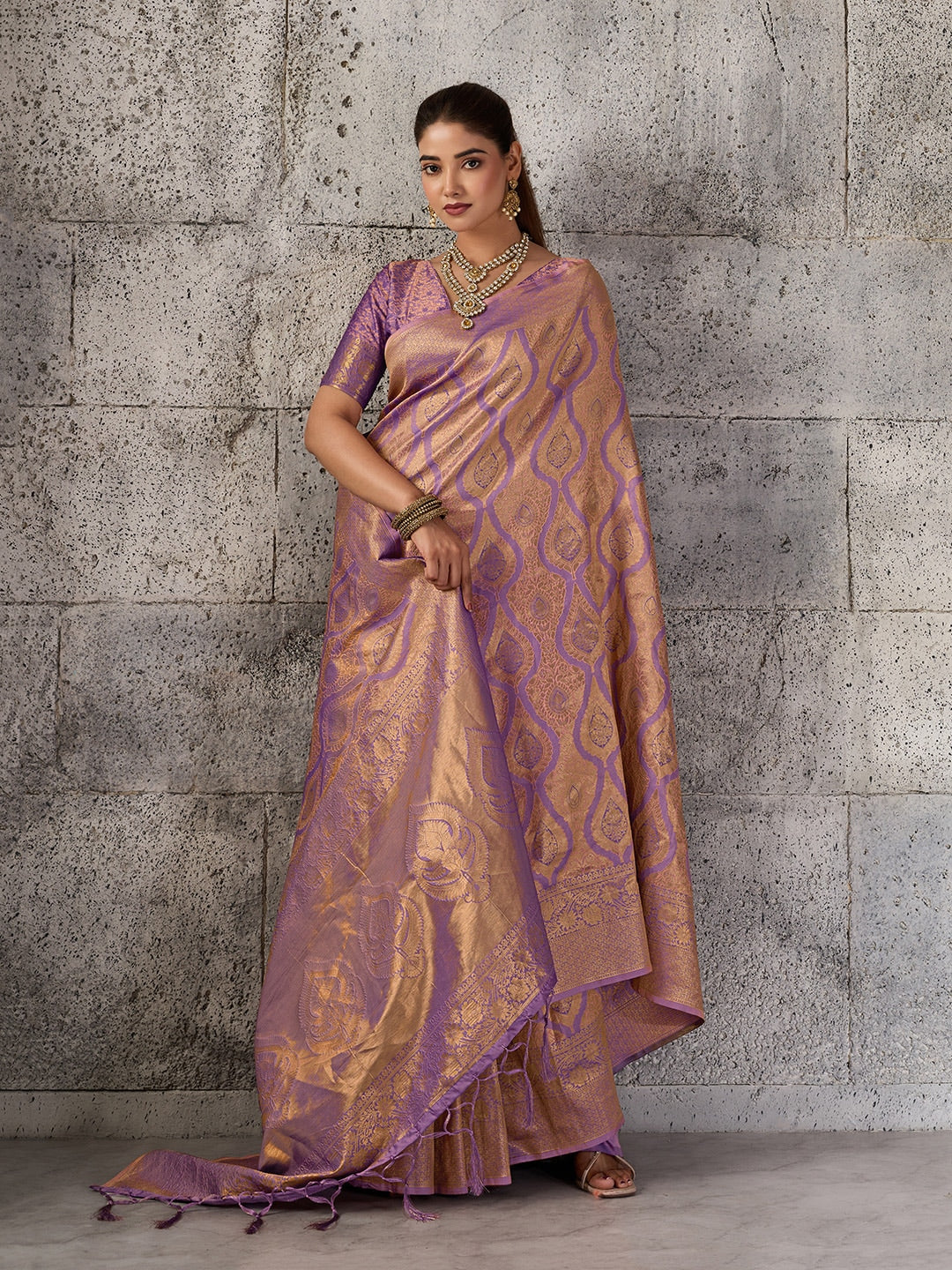 Peachmode Lavender Kanjivaram Silk Blend Saree - Image 4