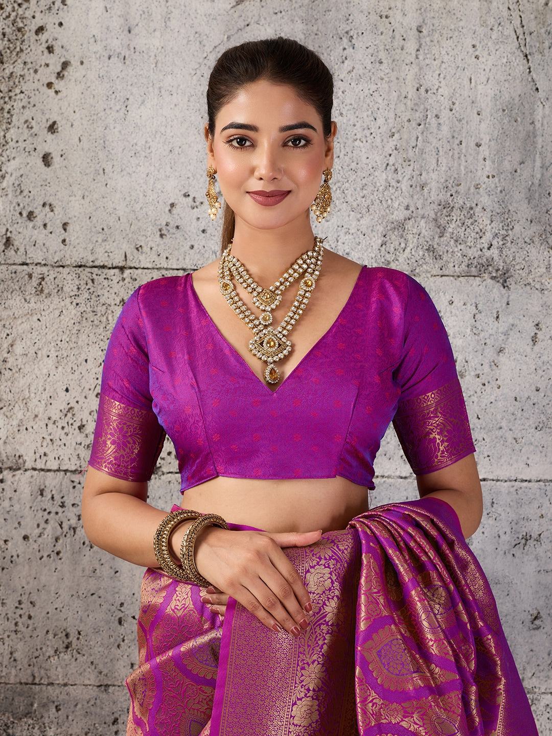 Peachmode Magenta Kanjivaram Silk Blend Saree - Image 6