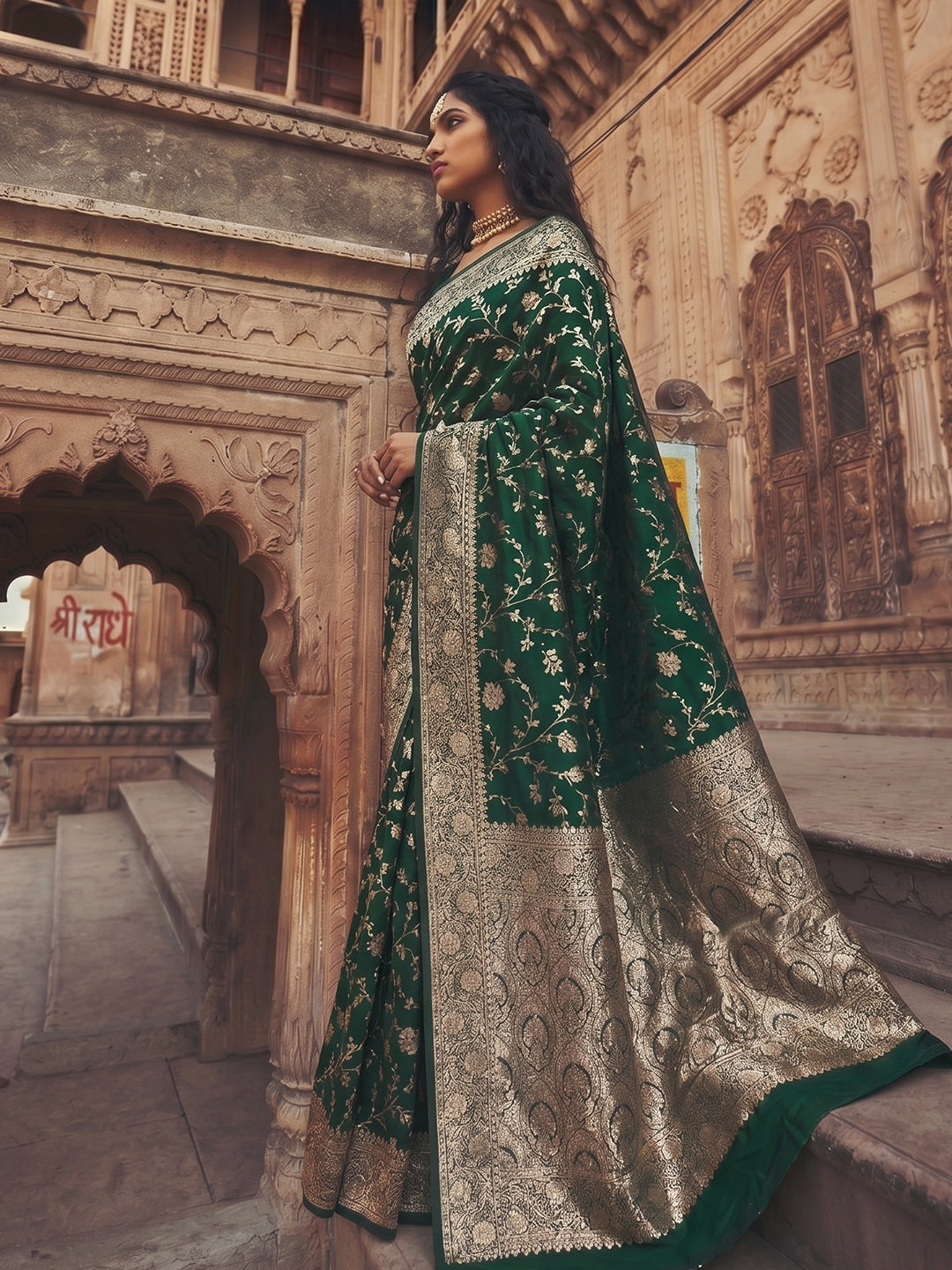 Peachmode Green Art Silk Woven Saree - Image 3