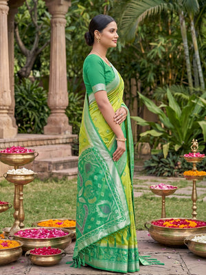 Peachmode Green Soft Silk Woven Saree - Image 2