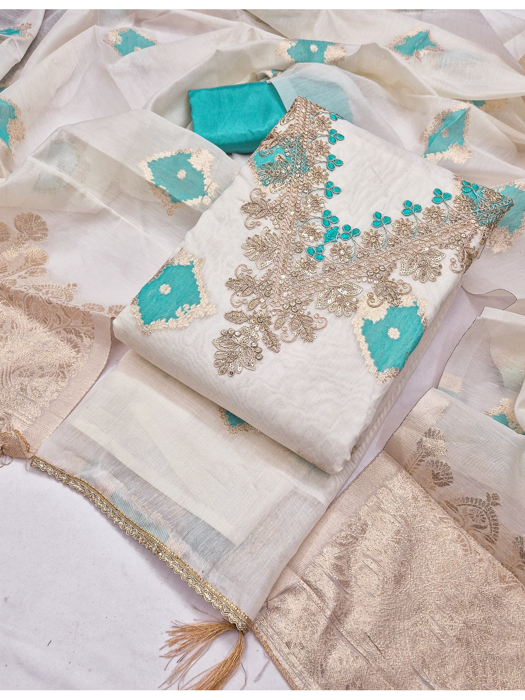 Peachmode Turquoise Cotton Dress Material with Ethnic Motifs - Image 4