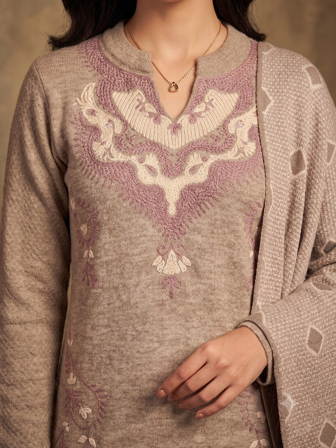 Grey Woven Wool Salwar Suit Designed for Stylish and Comfortable Winter Fashion - Image 2