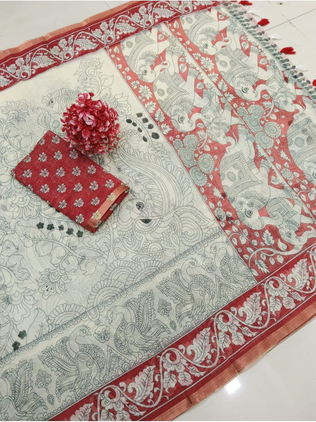 Peachmode Off White Linen Cotton Saree with Red Printed Border - Image 3