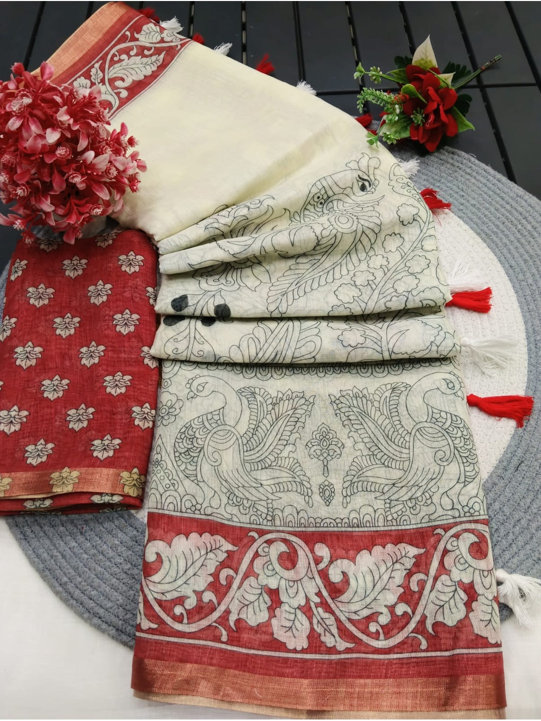 Peachmode Off White Linen Cotton Saree with Red Printed Border - Image 4
