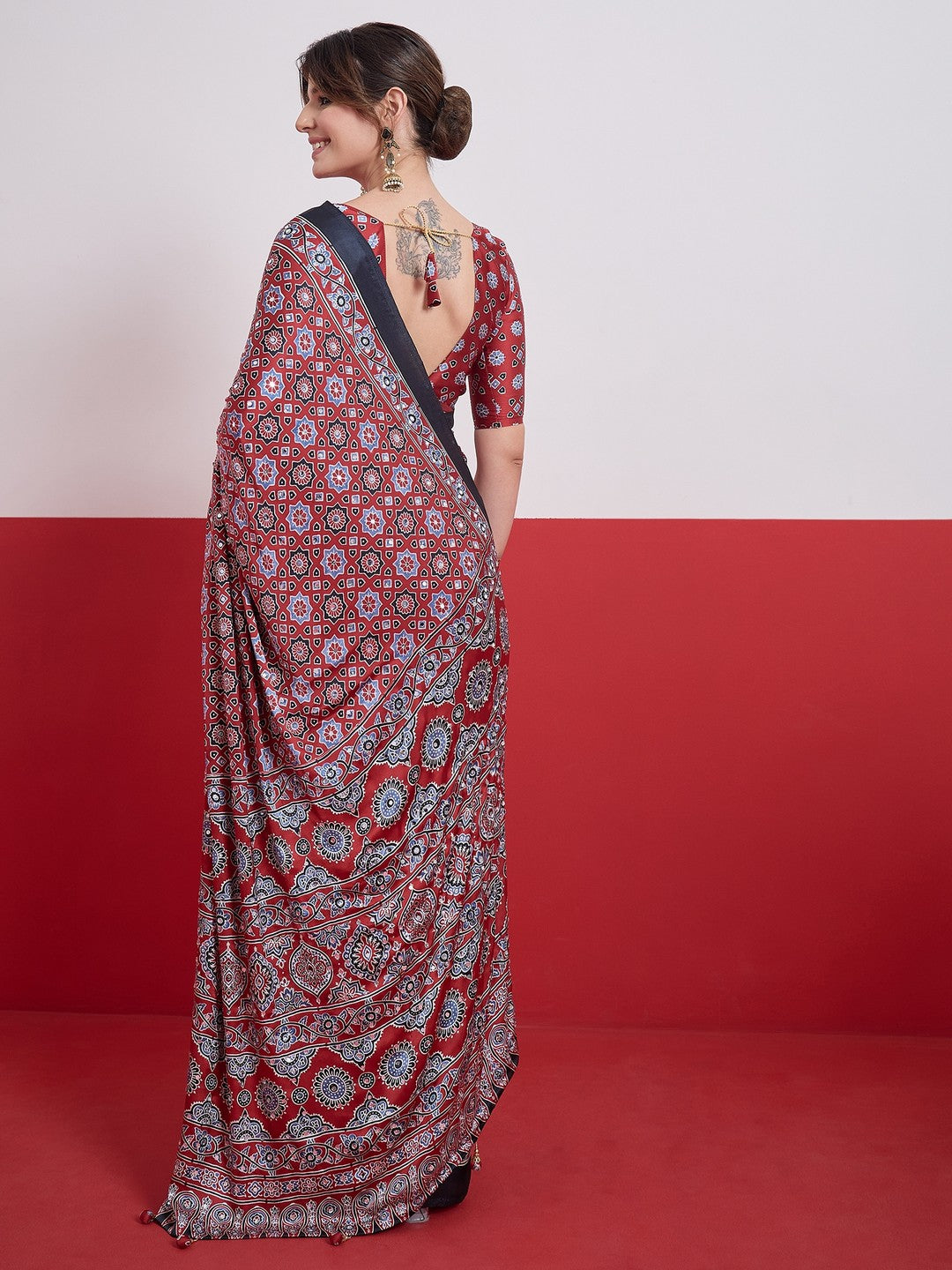 Peachmode Red Semi Modal Saree with Mirror Work - Image 3