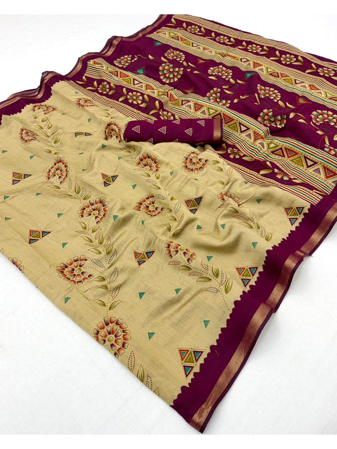 Peachmode Magenta Cotton Blend Floral Printed Saree - Image 2