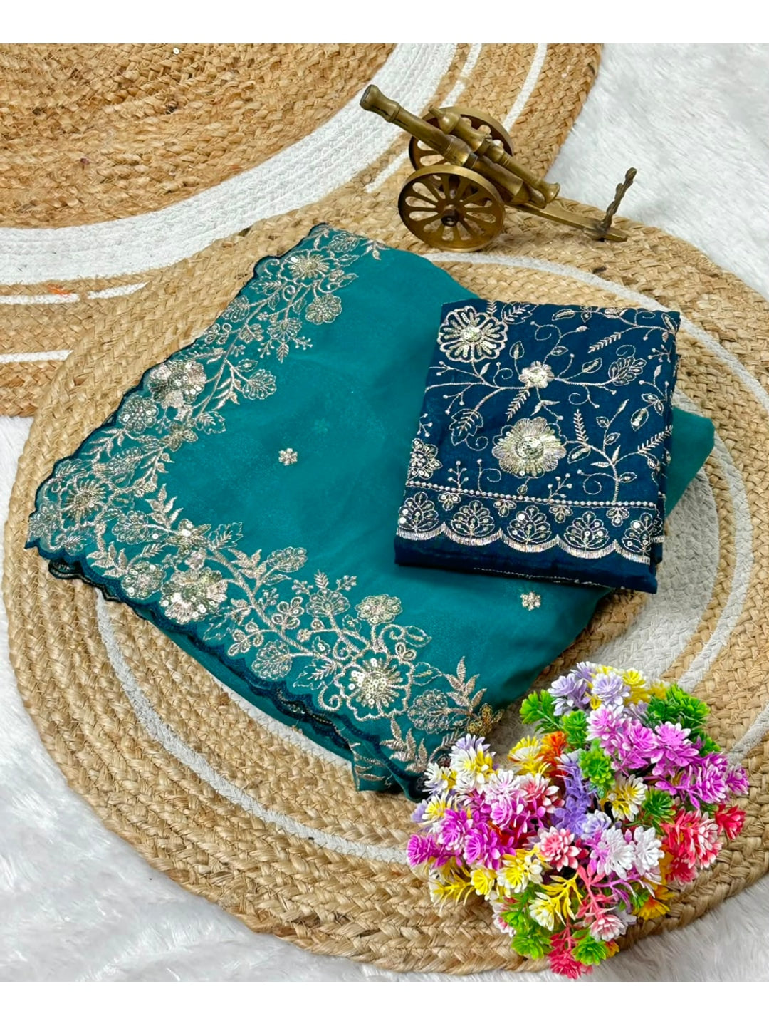 Peachmode Teal Star Georgette Silk C-Pallu Saree with Thread and Zari Embroidery - Image 5