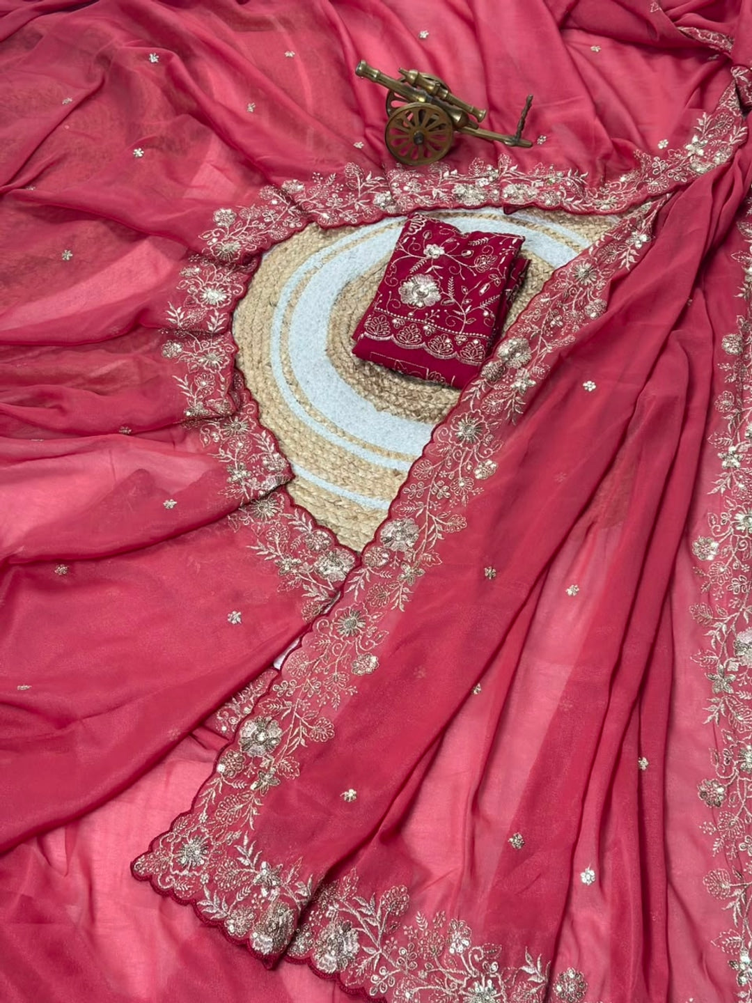 Peachmode Pink Star Georgette Silk C-Pallu Saree with Thread and Zari Embroidery - Image 4
