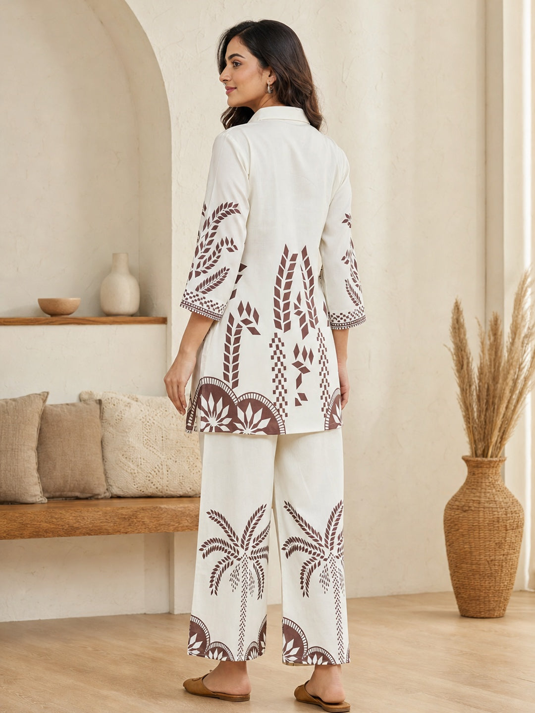Off White French Crepe Printed Co-ord Set - Image 4