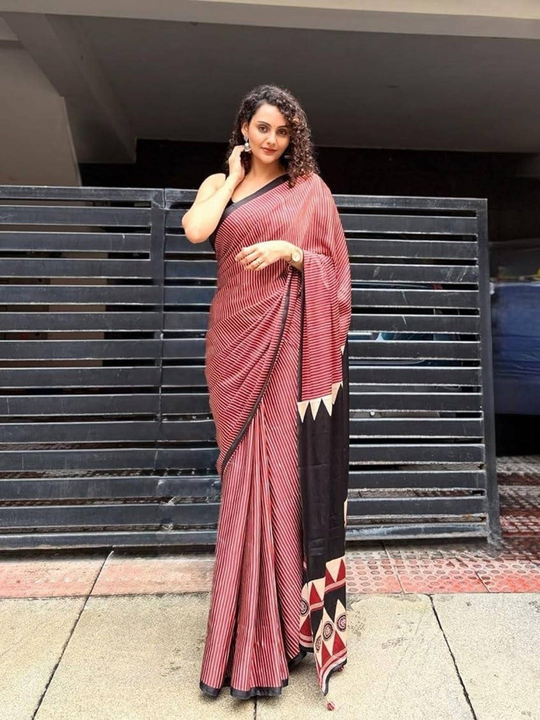 Peachmode Rust Semi Gajji Ajrakh Printed Silk Saree - Image 5