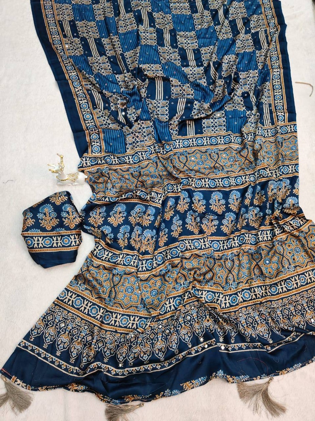 Peachmode Blue Semi Gajji Ajrakh Mirror Work Silk Saree - Image 9
