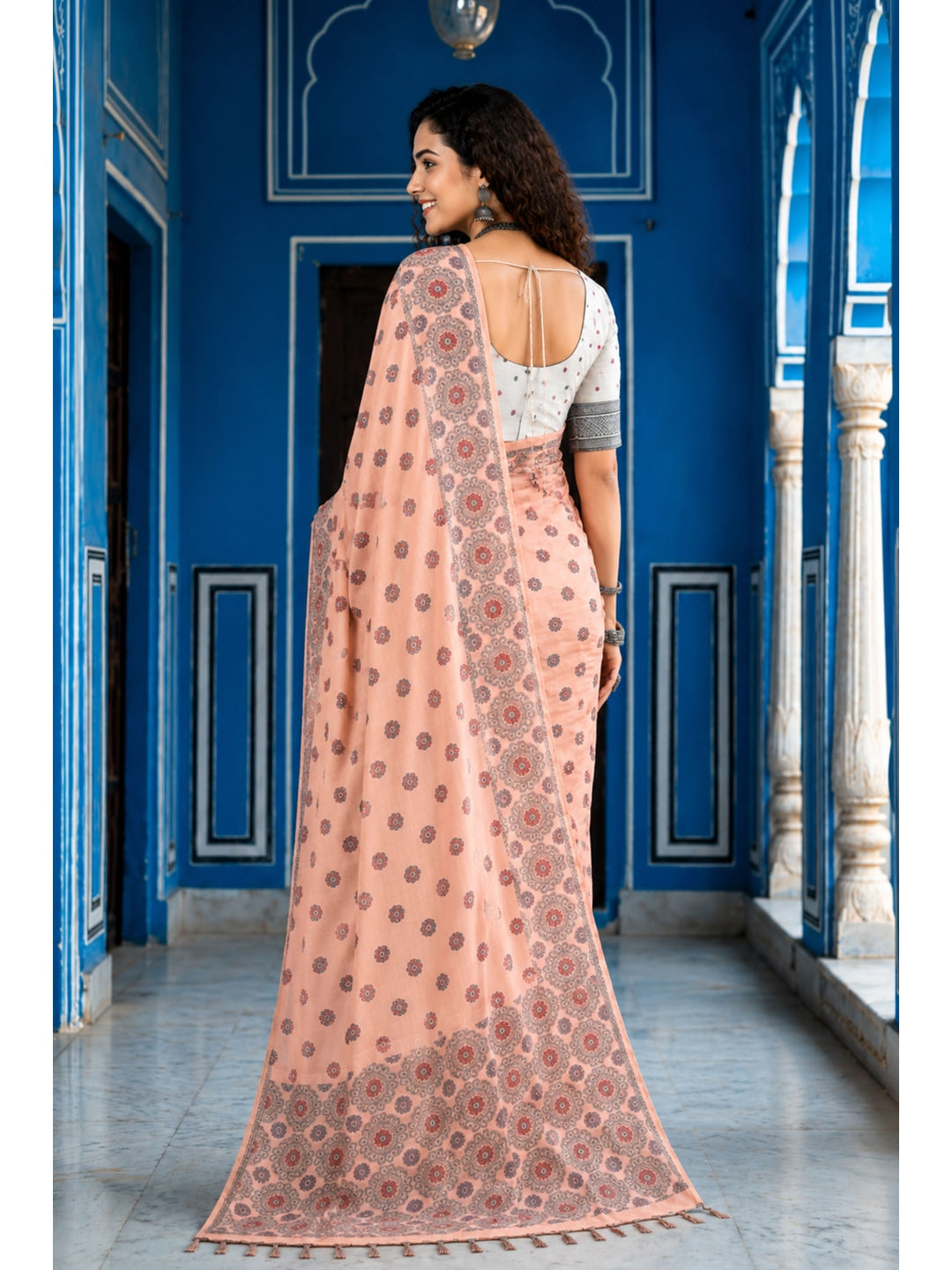 Peachmode Peach Cotton Blend Aananya Saree - Image 4
