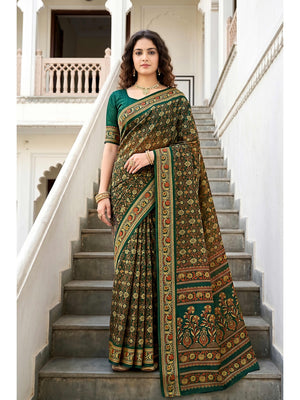 Peachmode Green Georgette Saree - Image 1