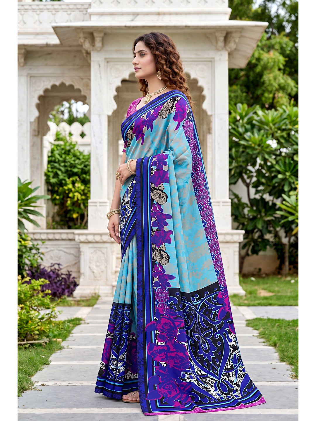 Peachmode Blue Georgette Saree - Image 3