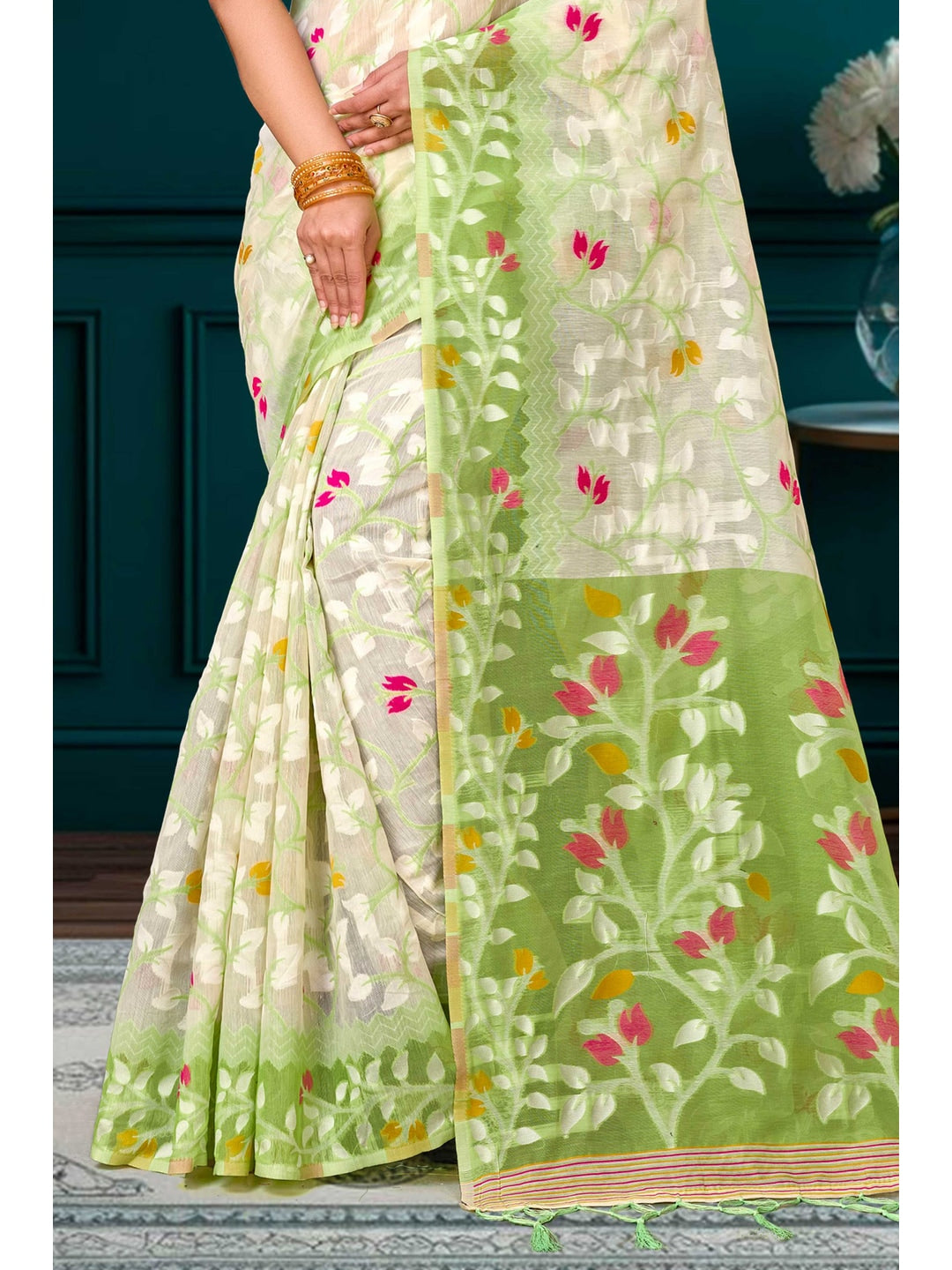 Peachmode Green Cotton Blend Kashish Saree - Image 3
