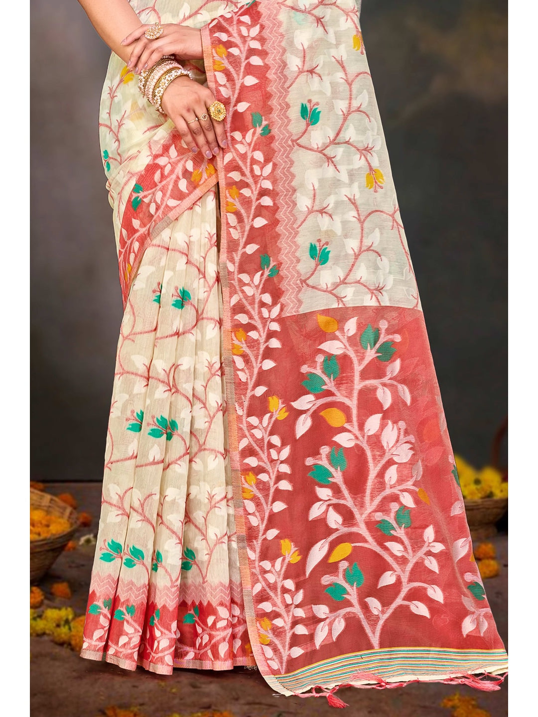 Peachmode Red Cotton Blend Saree - Image 3