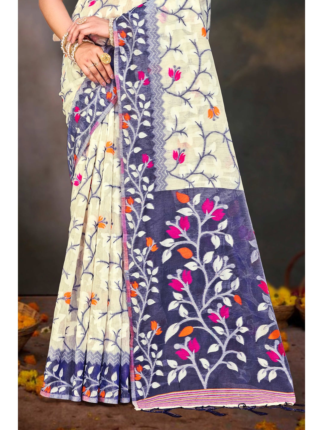 Peachmode Violet Cotton Blend Saree - Image 3