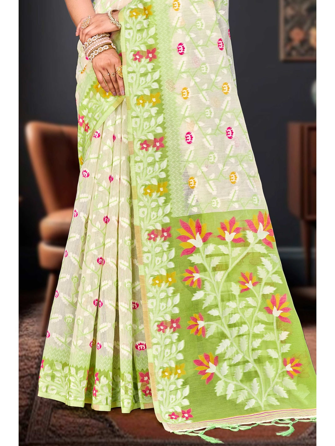 Peachmode Parrot Green Cotton Blend Saree - Image 3