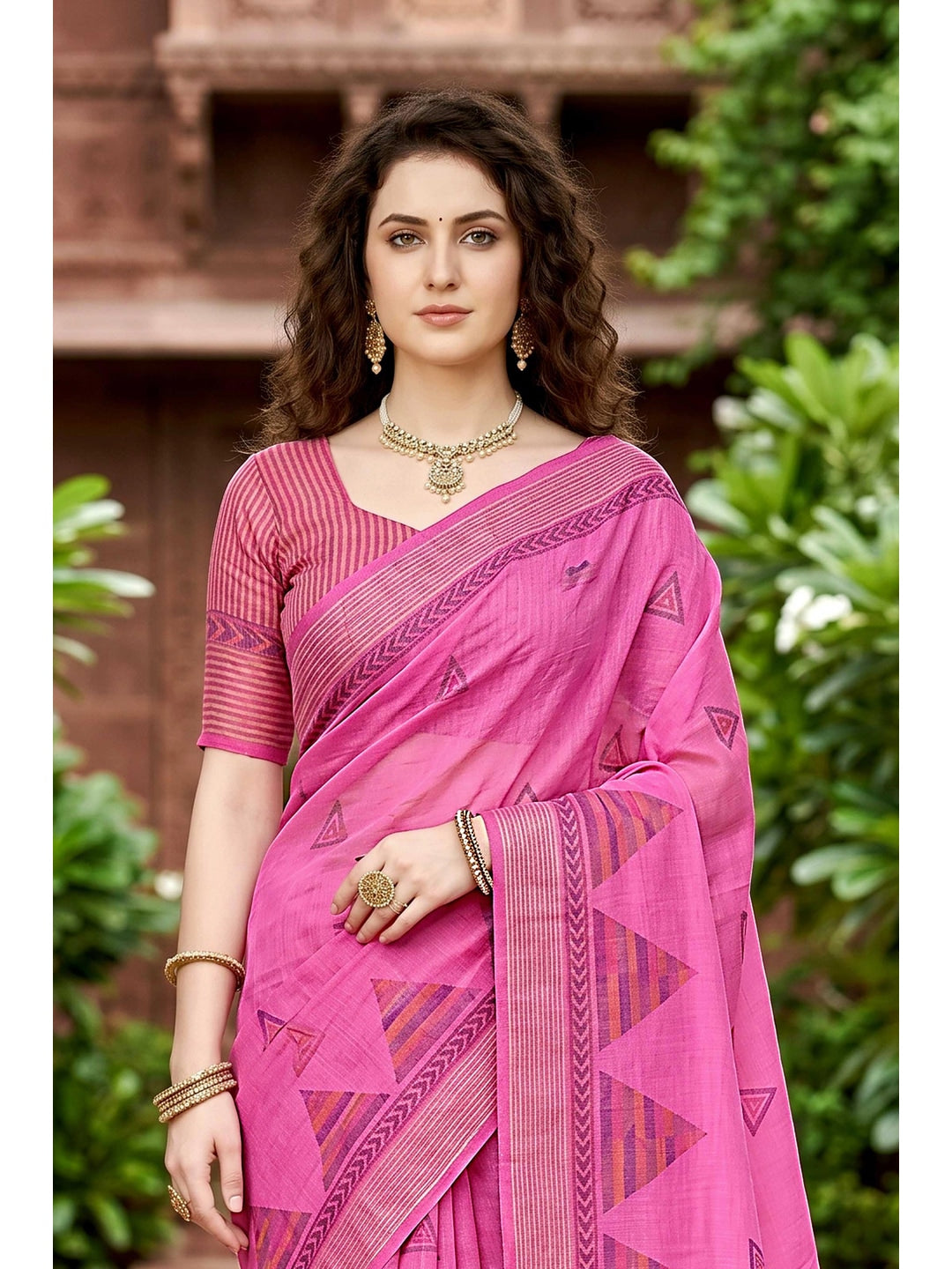 Peachmode Pink Georgette Saree - Image 4