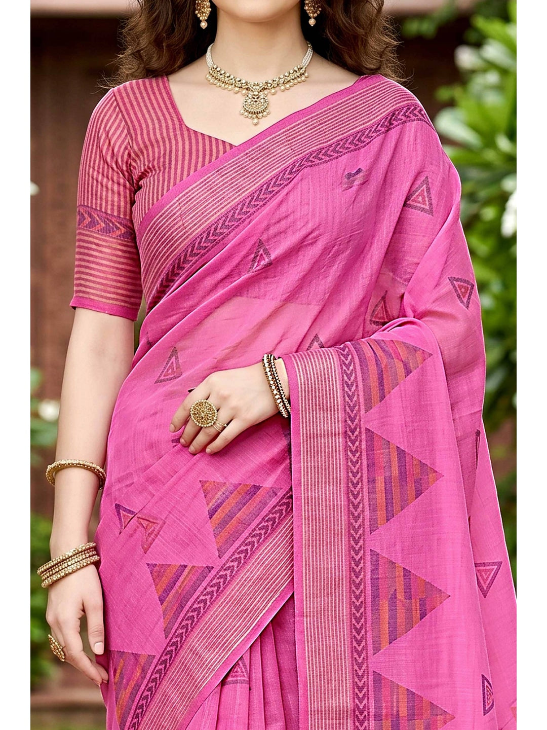 Peachmode Pink Georgette Saree - Image 5