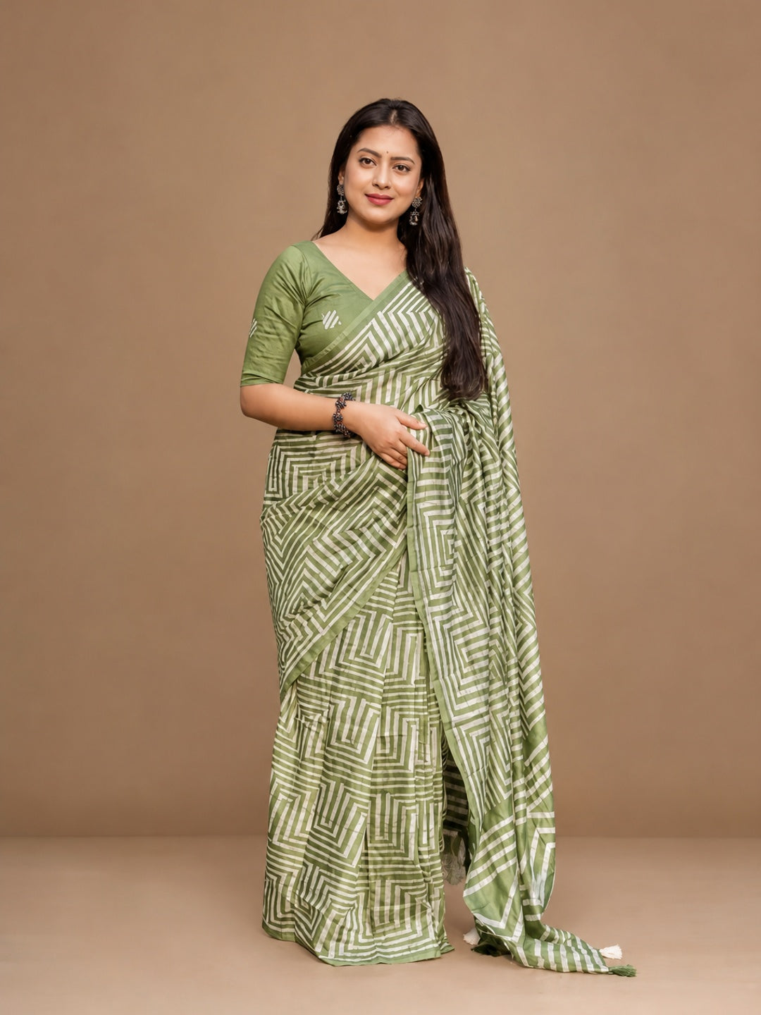 Peachmode Mehendi Linen Cotton Floral Printed Saree - Image 1