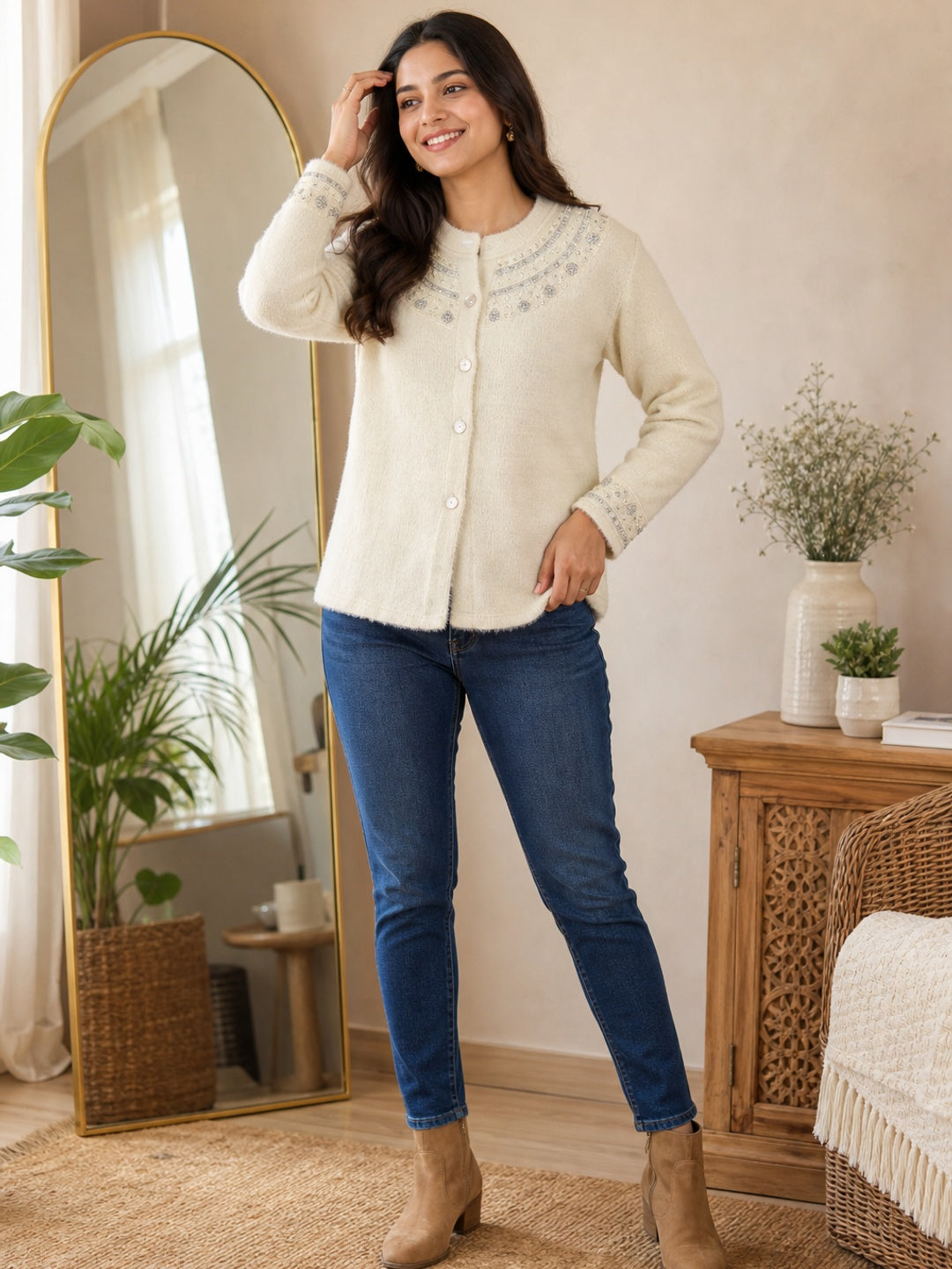 Cream Cozy Woven Wool Cardigan Designed For Comfortable Winter Layering - Image 1
