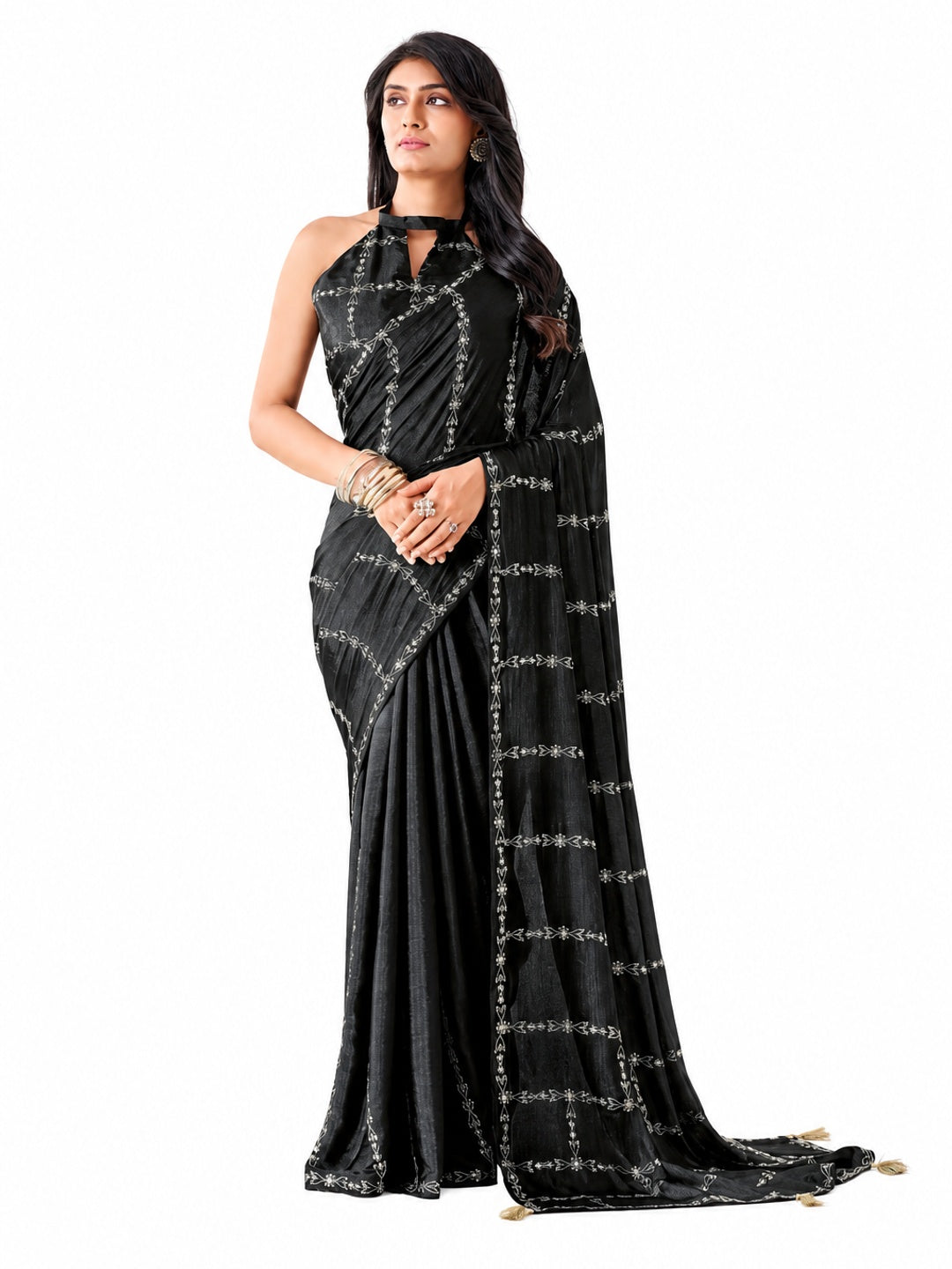 Peachmode Black Pratima Embroidered Saree - Image 6