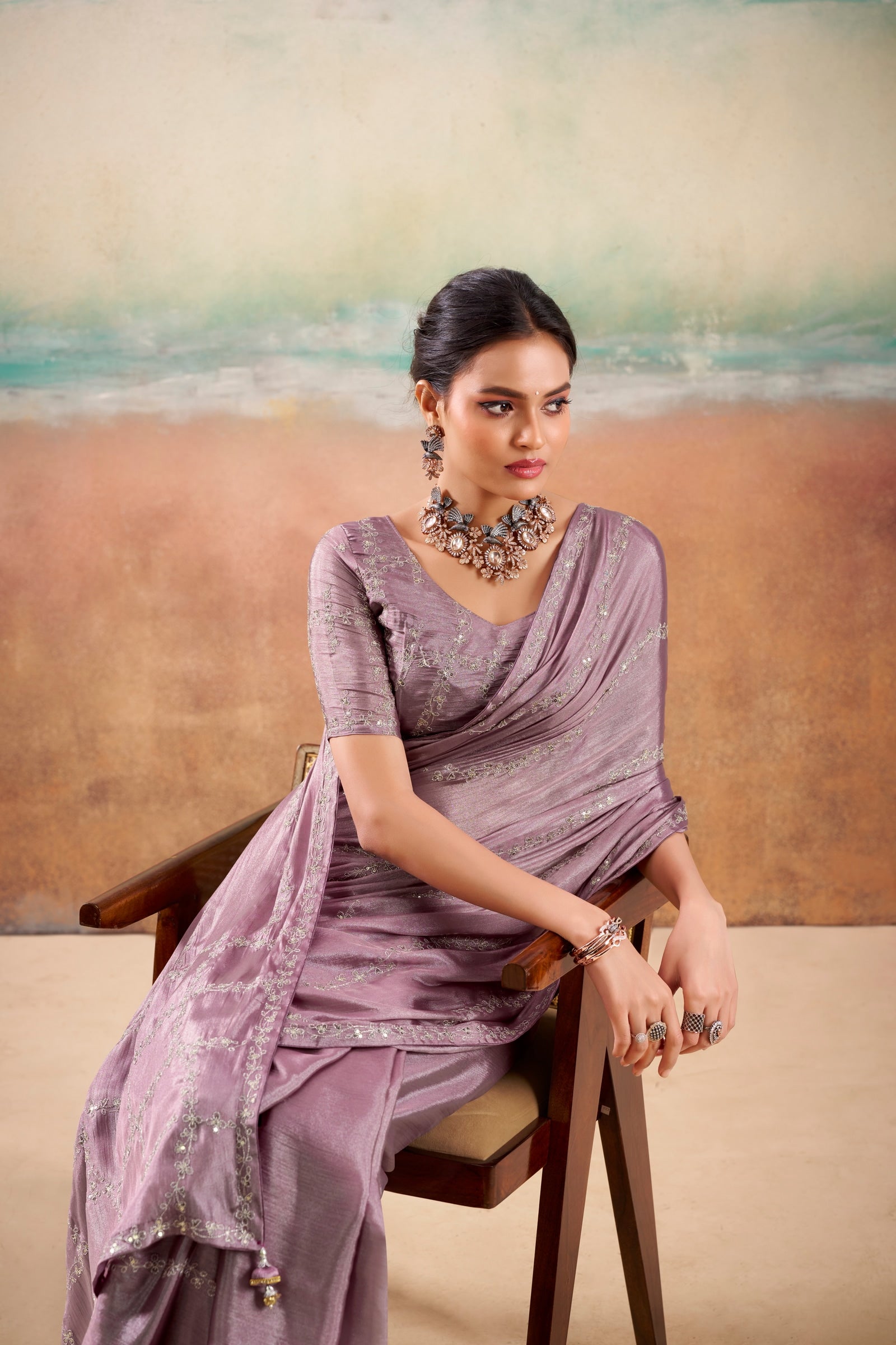 Peachmode Mauve Parinay Embroidered Saree - Image 3
