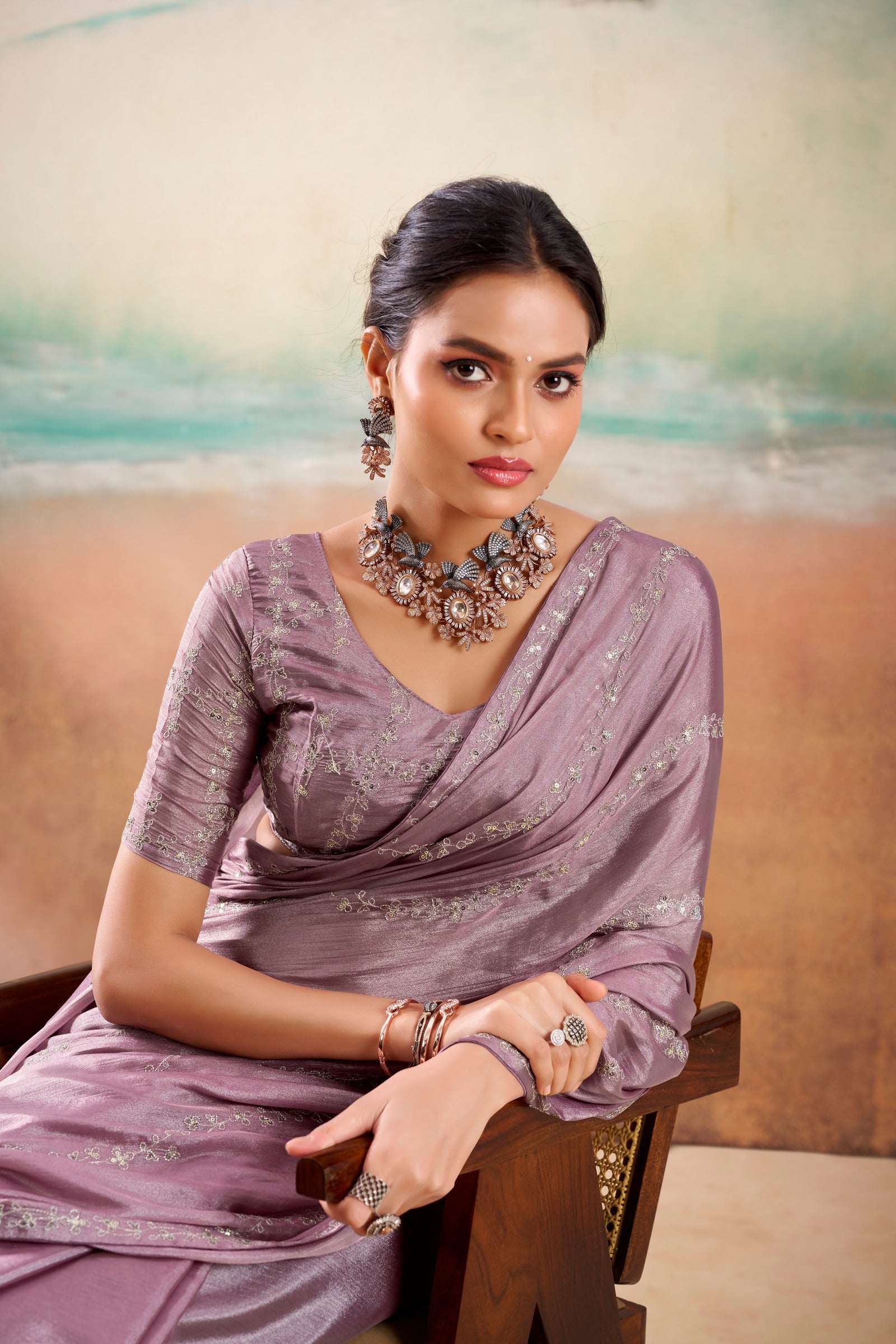 Peachmode Mauve Parinay Embroidered Saree - Image 4