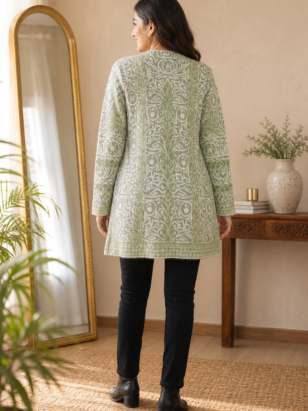 Cozy Green Woven Wool Cardigan Designed for Comfortable Winter Layering - Image 4
