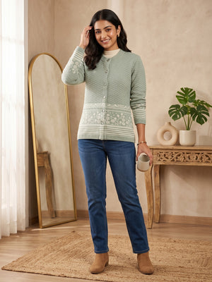 Grey Cozy Woven Wool Cardigan Designed For Comfortable Winter Layering - Image 1