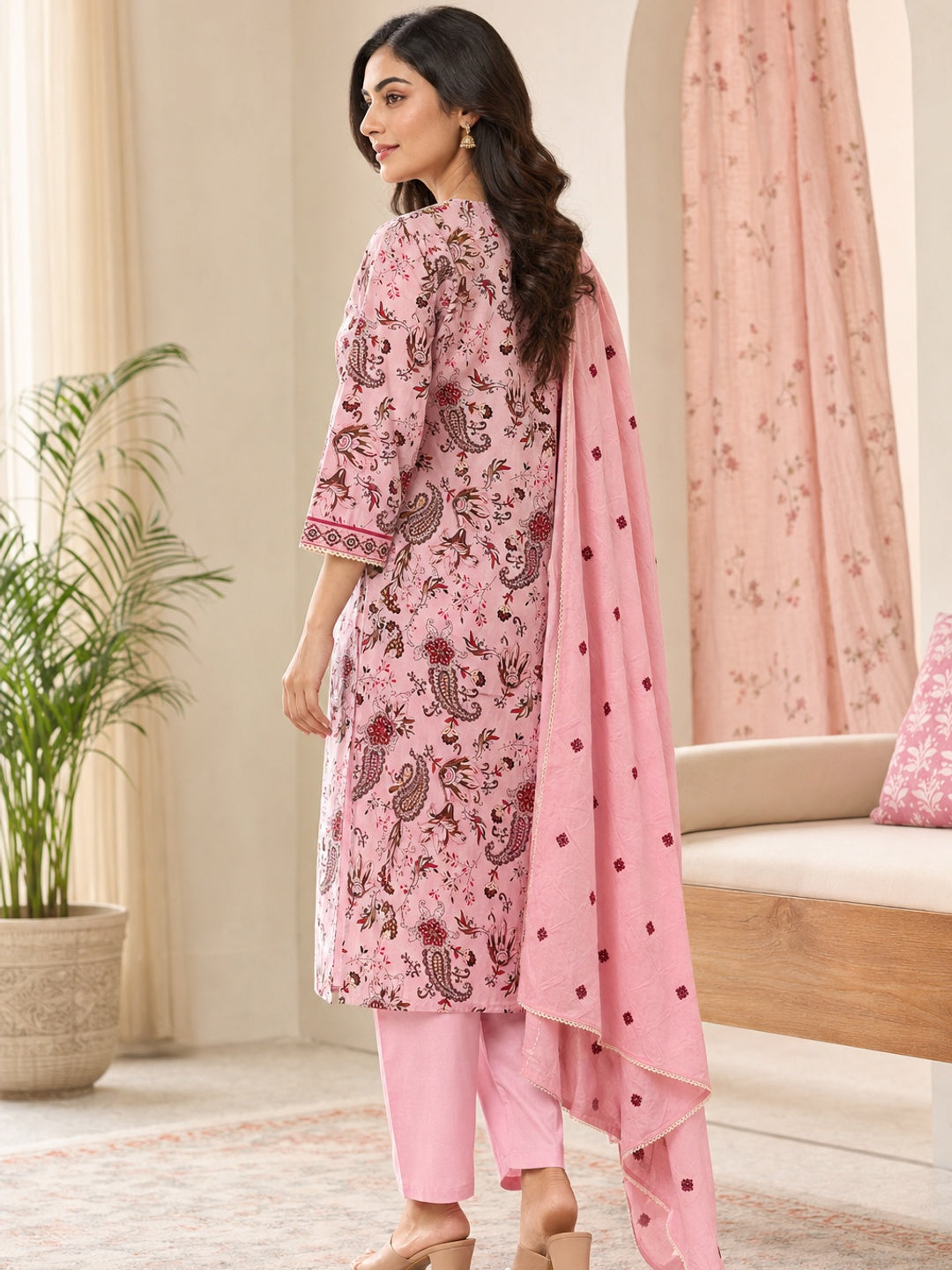 Pink Cotton Floral Printed Salwar Suit Set - Image 4