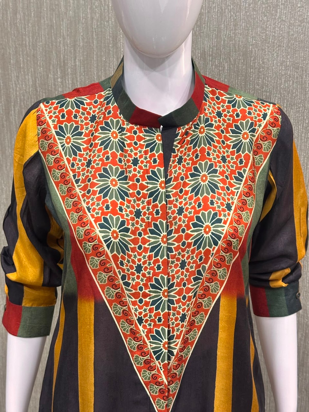 Shirt (top) - Image 2