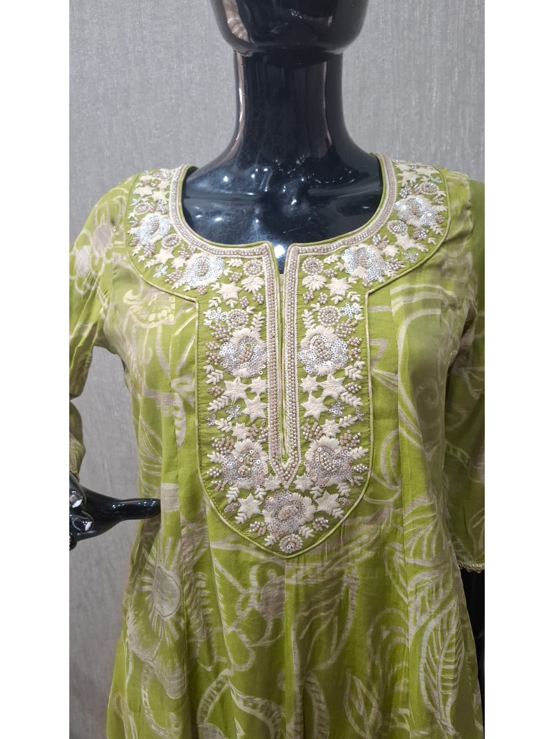 Pista Green Chanderi Silk Embroidered Salwar Suit Set - Image 3